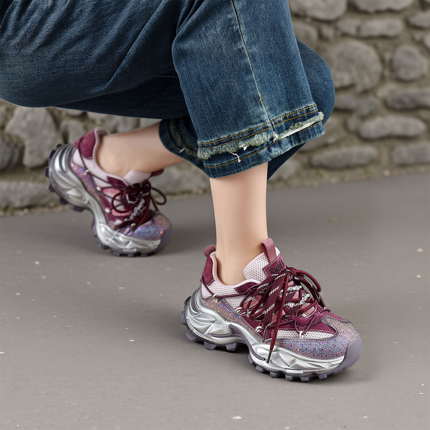 四起哥2026春秋轻奢水钻绑带真皮老爹鞋女增高时尚百搭休闲运动鞋