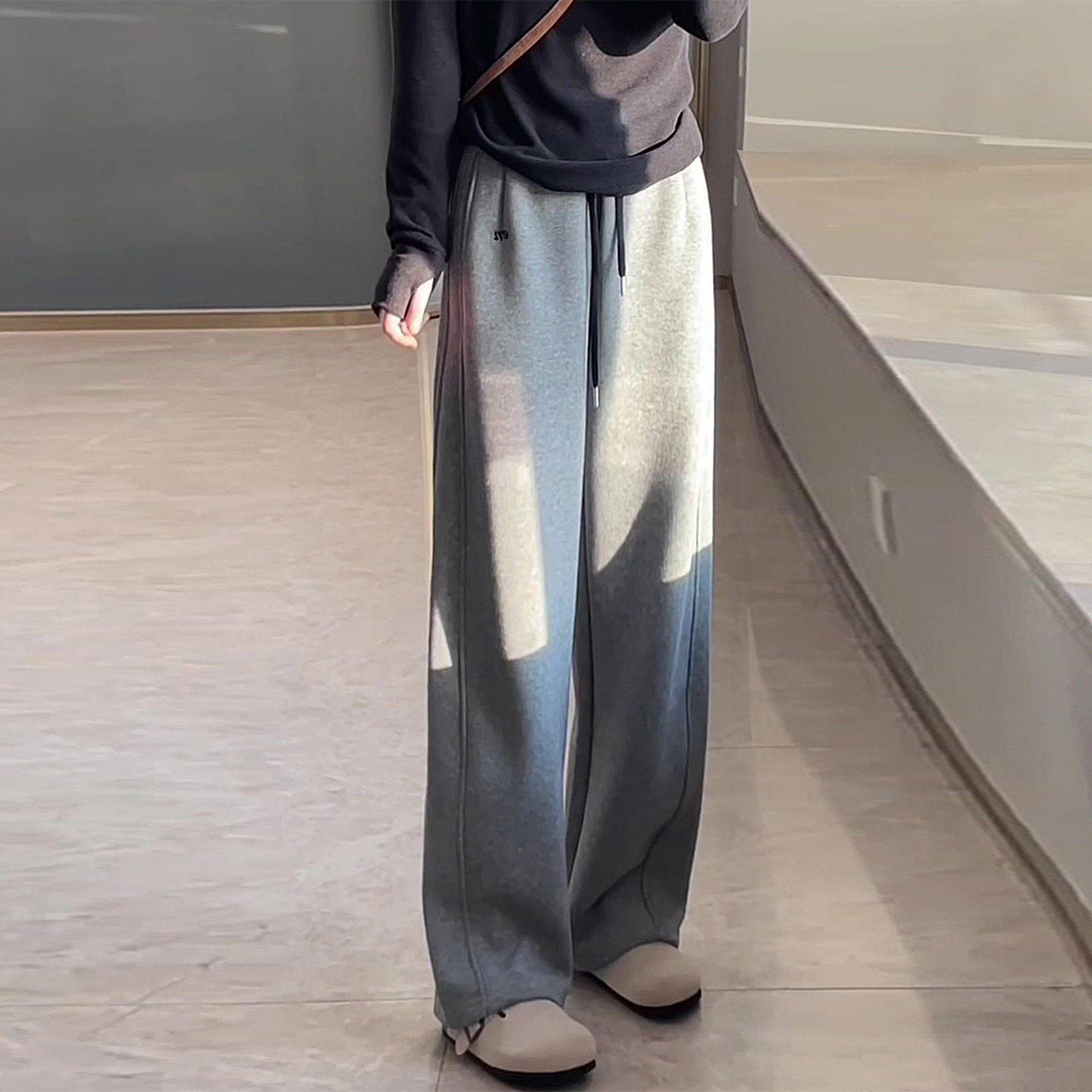 轻奢百搭加绒加厚休闲卫裤女秋冬季新款小个子保暖时尚阔腿香蕉裤,女装/女士精品,大码裤装,淘宝优惠券,粉丝福利购,淘宝优惠卷