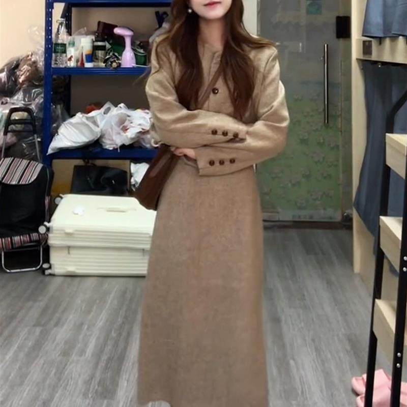 法式小个子香风连衣裙子女早秋新款高级感巨好看穿搭一整套装