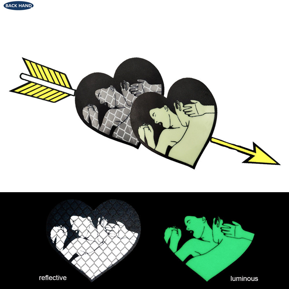 BACK HAND爱心贴一箭钟情love车贴个性搞笑反光夜光魔术贴章现货