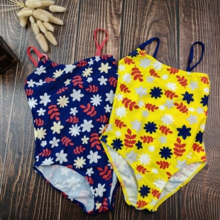 6岁欧美中小幼童女童三角连体游泳衣甜美可爱温泉度假