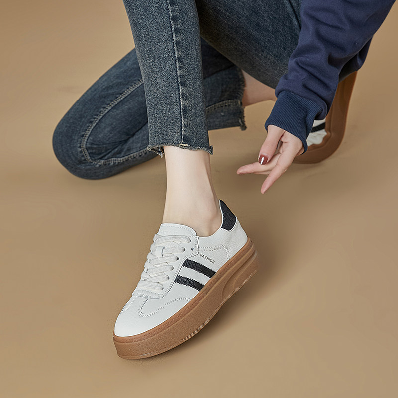 欧洲版厚底小白鞋女2026新款春季德训鞋加绒休闲鞋女复古板鞋女鞋,女鞋,时尚休闲鞋,淘宝优惠券,粉丝福利购,淘宝优惠卷
