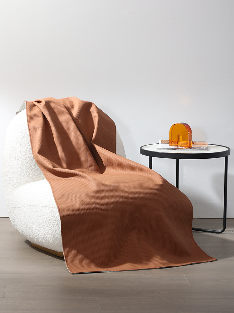 皮质简约咖色编织压纹搭巾床尾毯