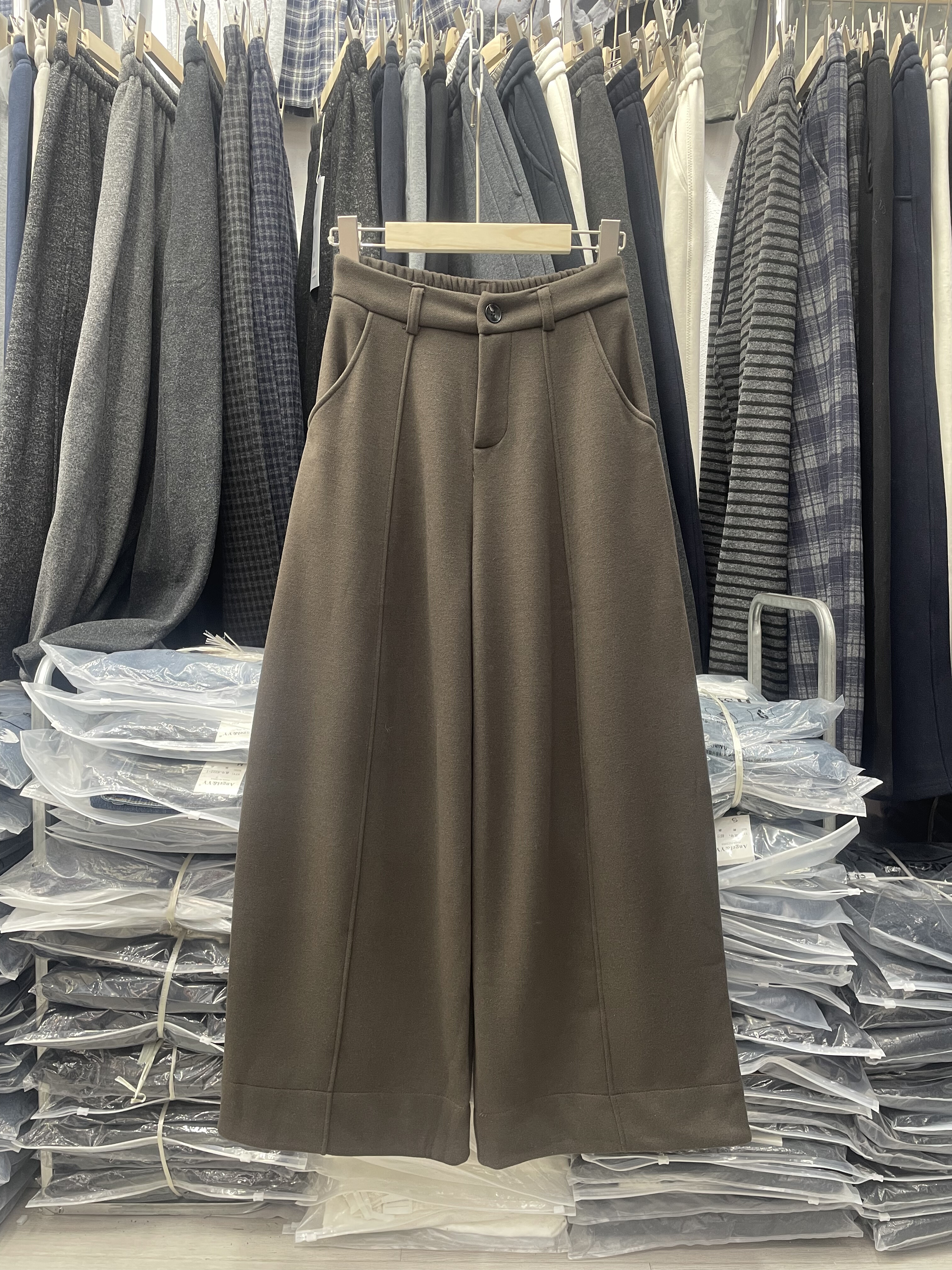 小个子轻松驾驭的呢料阔腿裤女冬季加绒半松紧腰宽松九分休闲裤