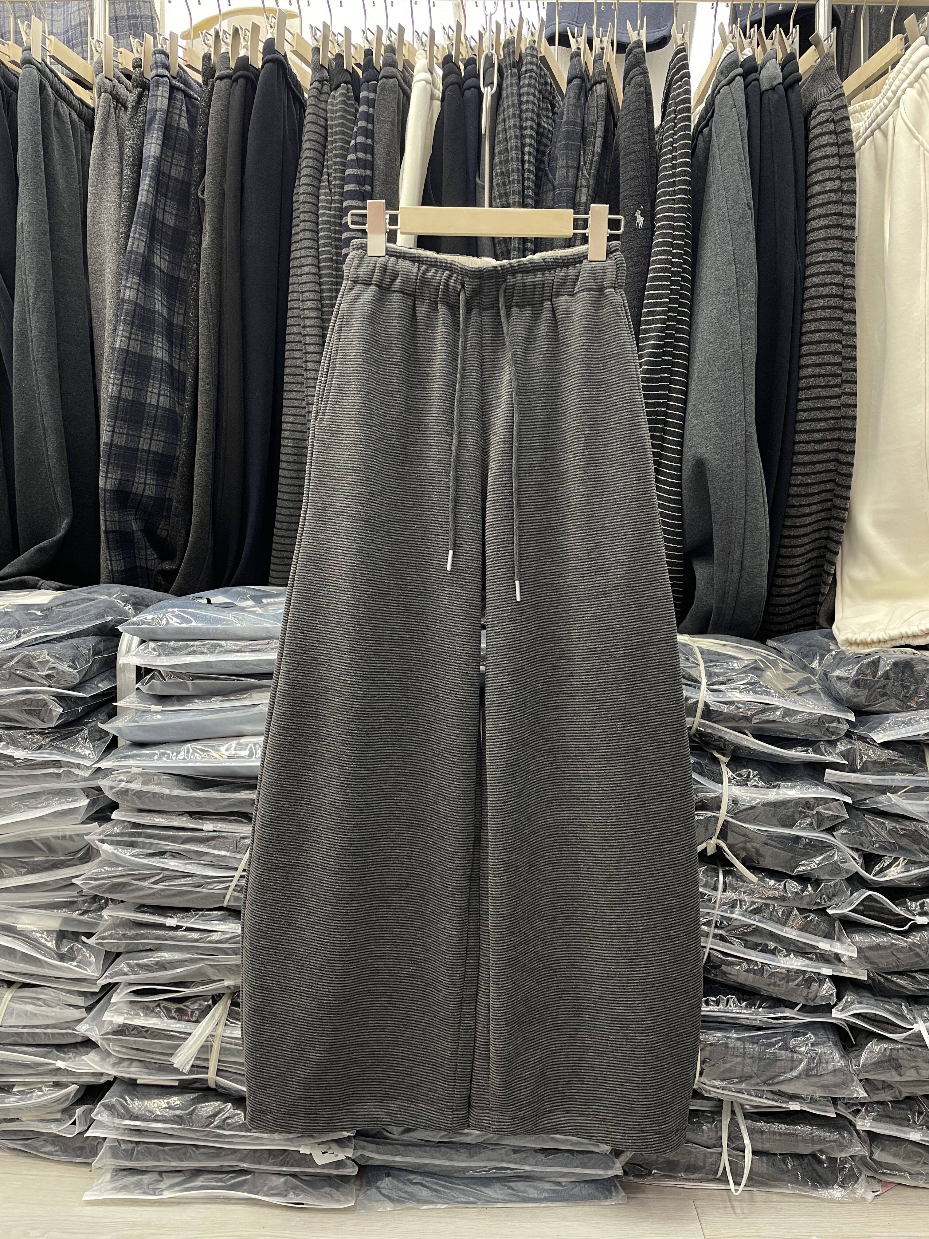 蒂娜尚品78558加绒卫裤~冬新品条纹弯刀裤宽松洋气显腿长阔腿裤女