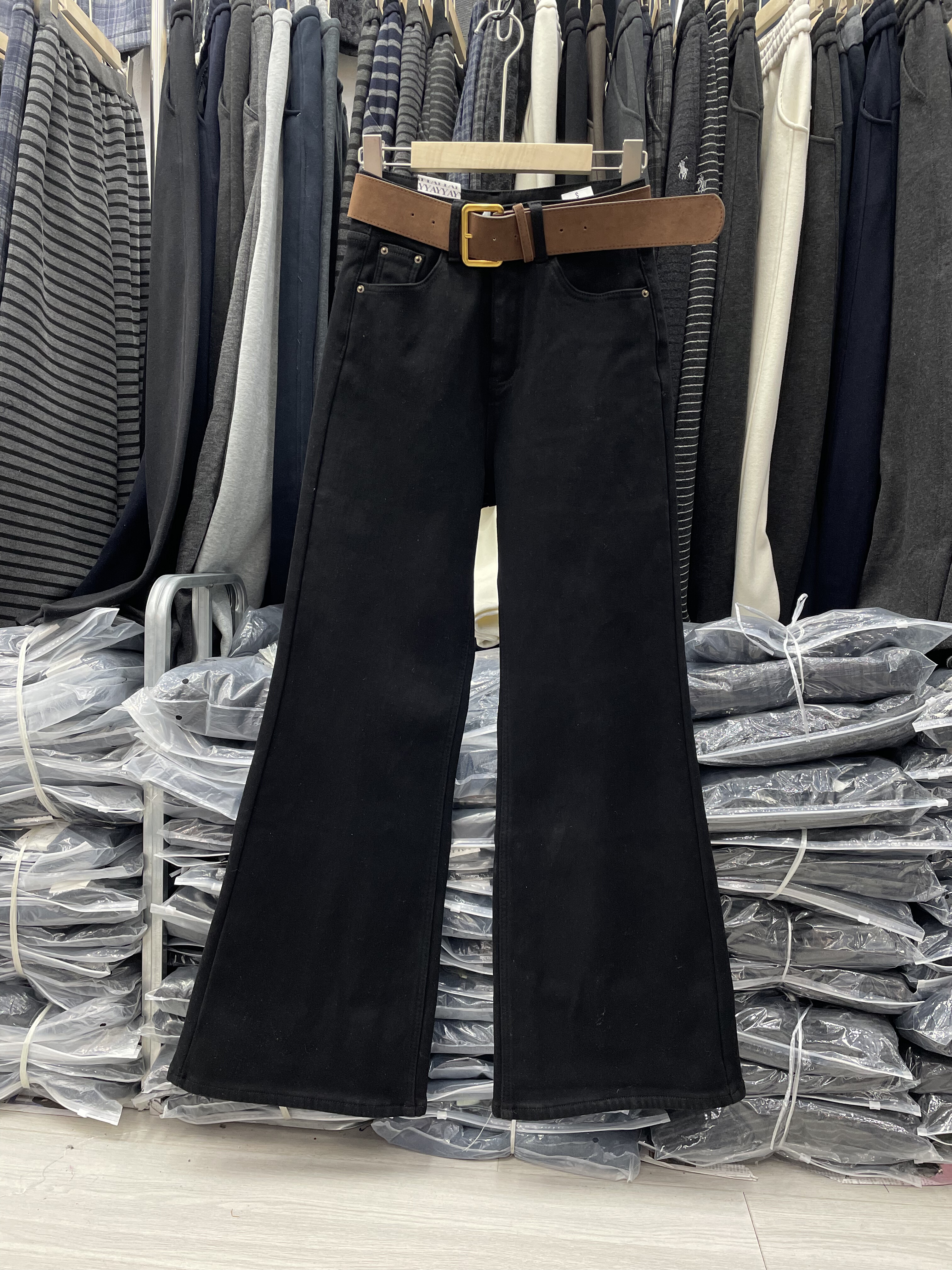 实拍现货AngelYY7983欧货正品加绒微喇牛仔裤女冬季高腰弹力长裤