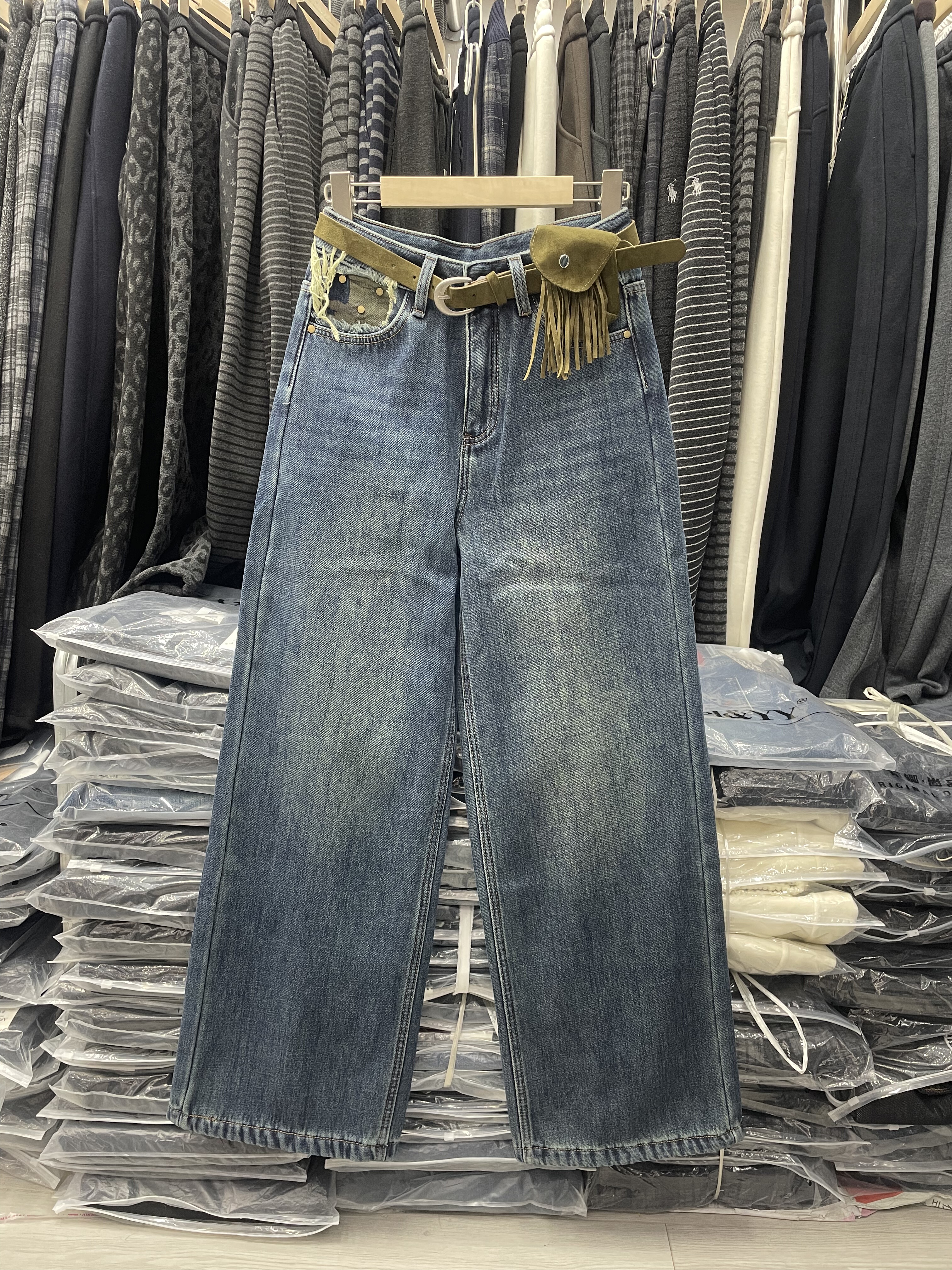 厚绒牛仔裤女~H2冬季欧货高品质宽松弯刀裤遮胯显瘦阔腿裤拖地裤