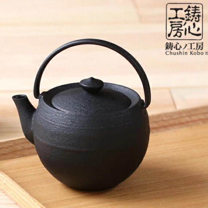 日本 铸心工房 丸玉S铁壶 铁把手 铸铁泡茶壶 急须340ml/410ML