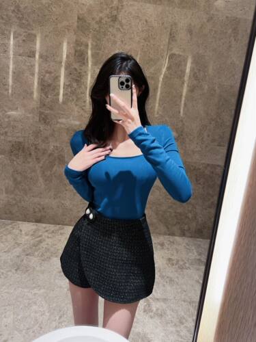 长袖薄款方领女t恤上衣
