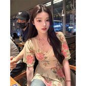 人间富贵花 V领女T恤蕾丝衬衫 飞袖 green大姐姐 收腰缎薄款 上衣