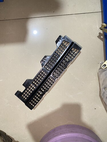 适配三菱帕杰罗v31v32v43v45猎豹奇兵黑金刚Q6雨刮集水导流网通风