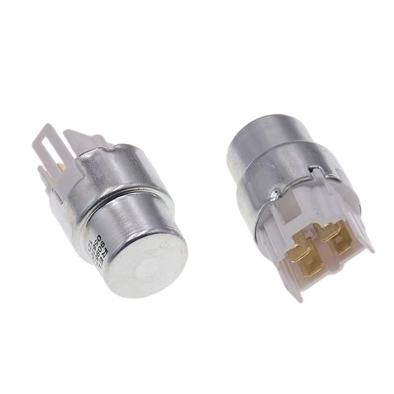 适配猎豹黑金刚奇兵v31v32v33cs6汽车空调继电器冷气继电器