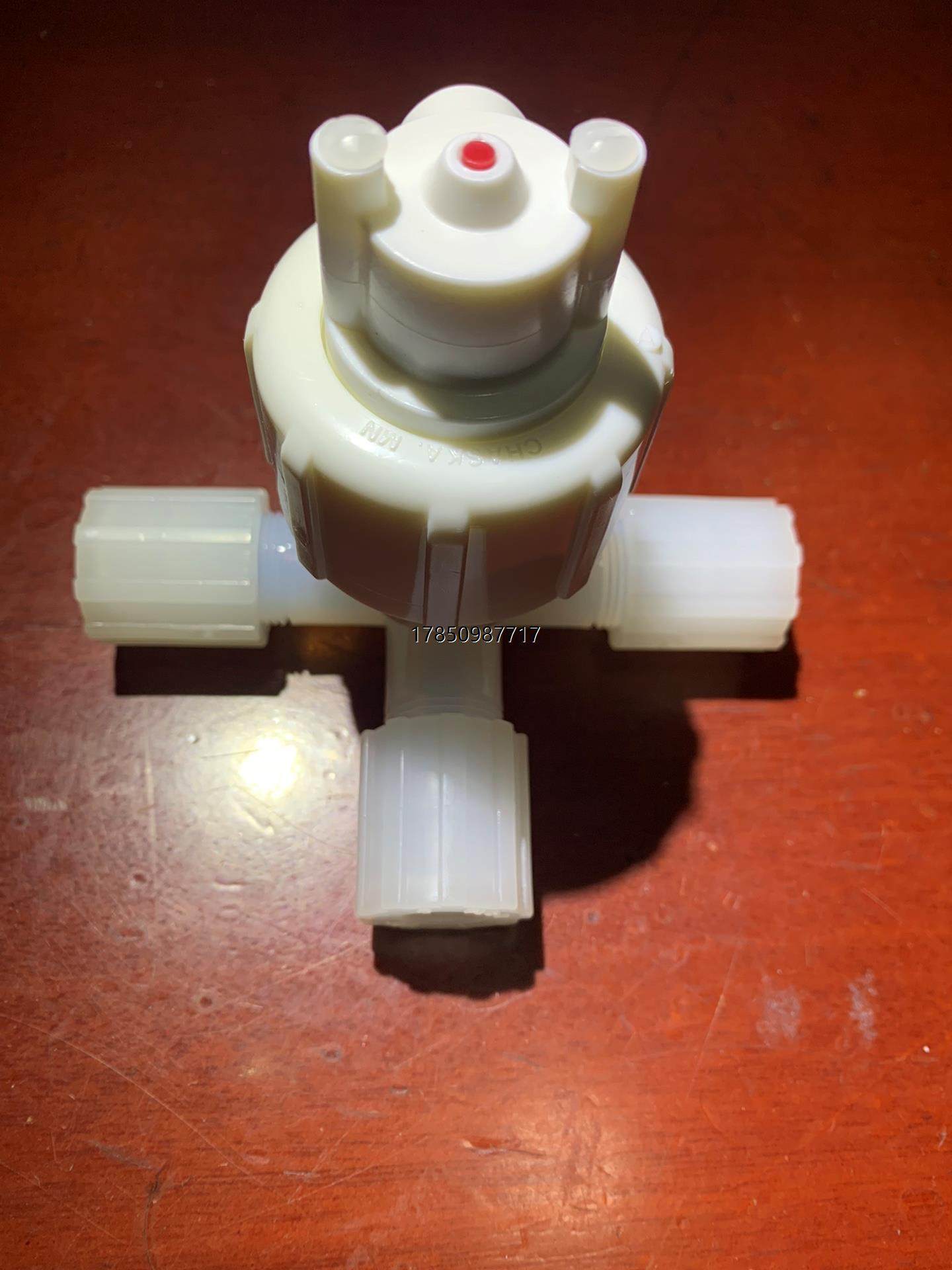 议价英特格1/2寸PFA三通气动阀202-82-01中间进两边出议价