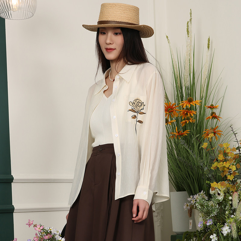 梵凯衬衫女2025秋时尚休闲刺绣花宽松薄款长袖衬衫防晒百搭衬衣女
