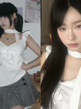 现 ANGELNUMBER555 2025春夏辣妹v领显瘦飞飞袖上衣 短袖超短裙