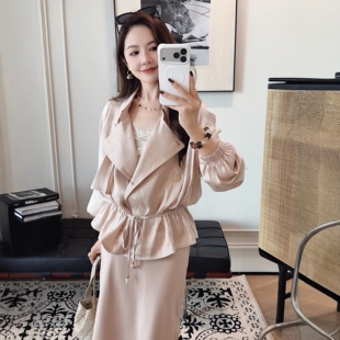 PINZIKO 大兔子 铜氨丝小个子气质短款收腰风衣翻领短外套