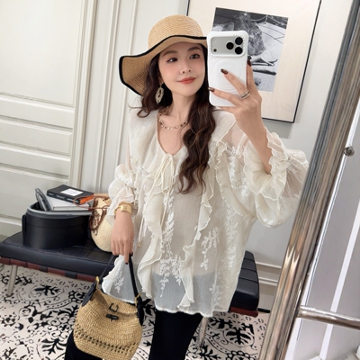 法式温柔风木耳边衬衫上衣