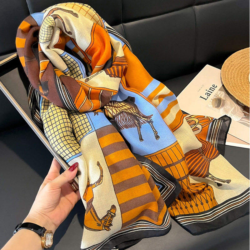 新款时尚印花棉麻质感围巾韩版百搭时尚骏马丝巾秋冬围脖秋冬长款