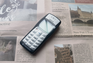 非翻新 诺基亚 1100 绝版 黄屏机 真正原装 经典 不原包退 限量珍品