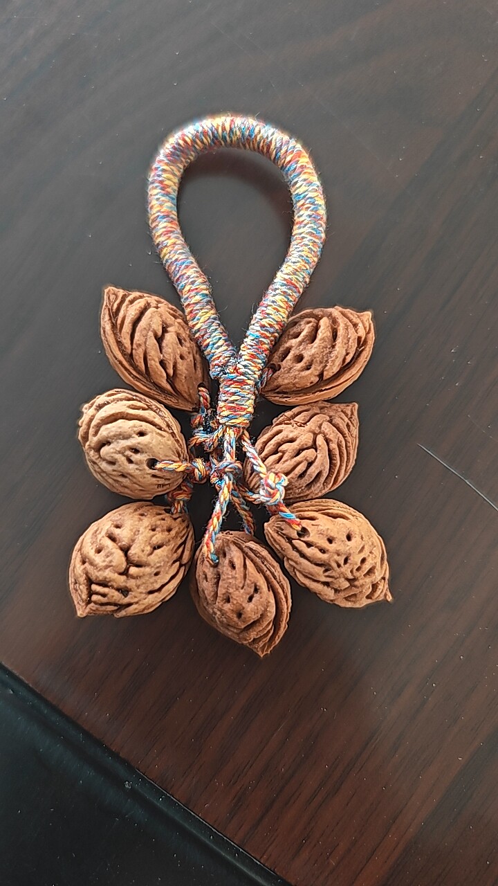 天然桃核葡萄串挂件民俗招财纳福桃核饰品随身桃核吊坠随身佩戴