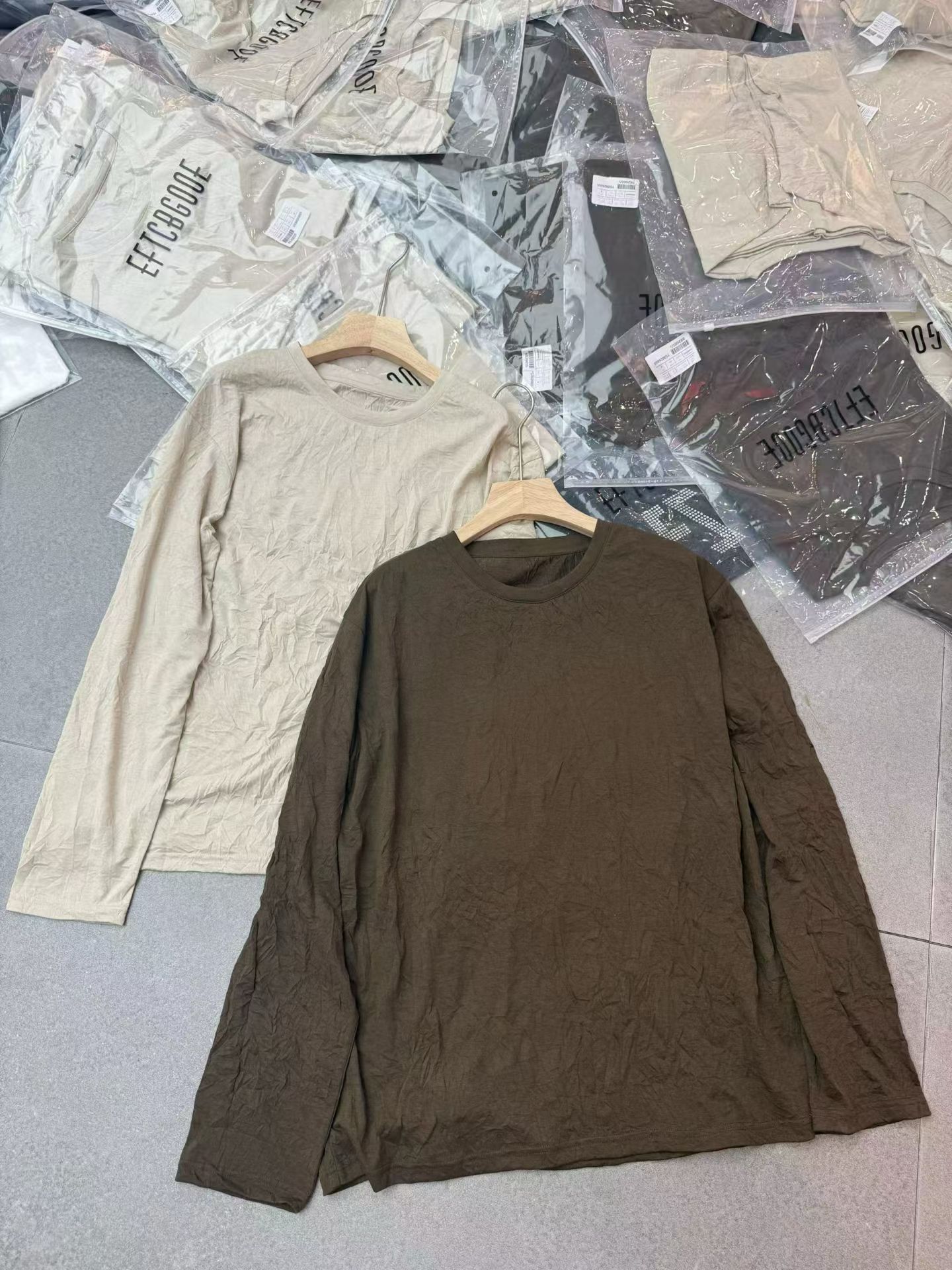 欧洲站早秋纯色褶皱长袖T恤女