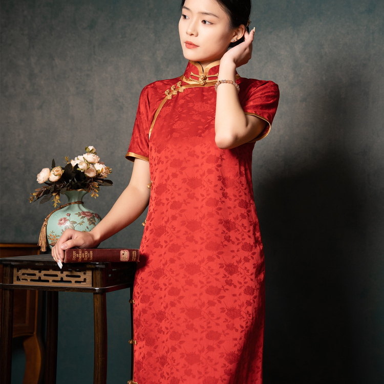 红色古法旗袍婚礼婚宴喜婆婆礼服