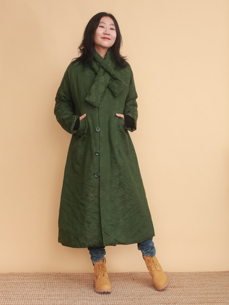 姜欢冬款绿色提花图案围脖棉服