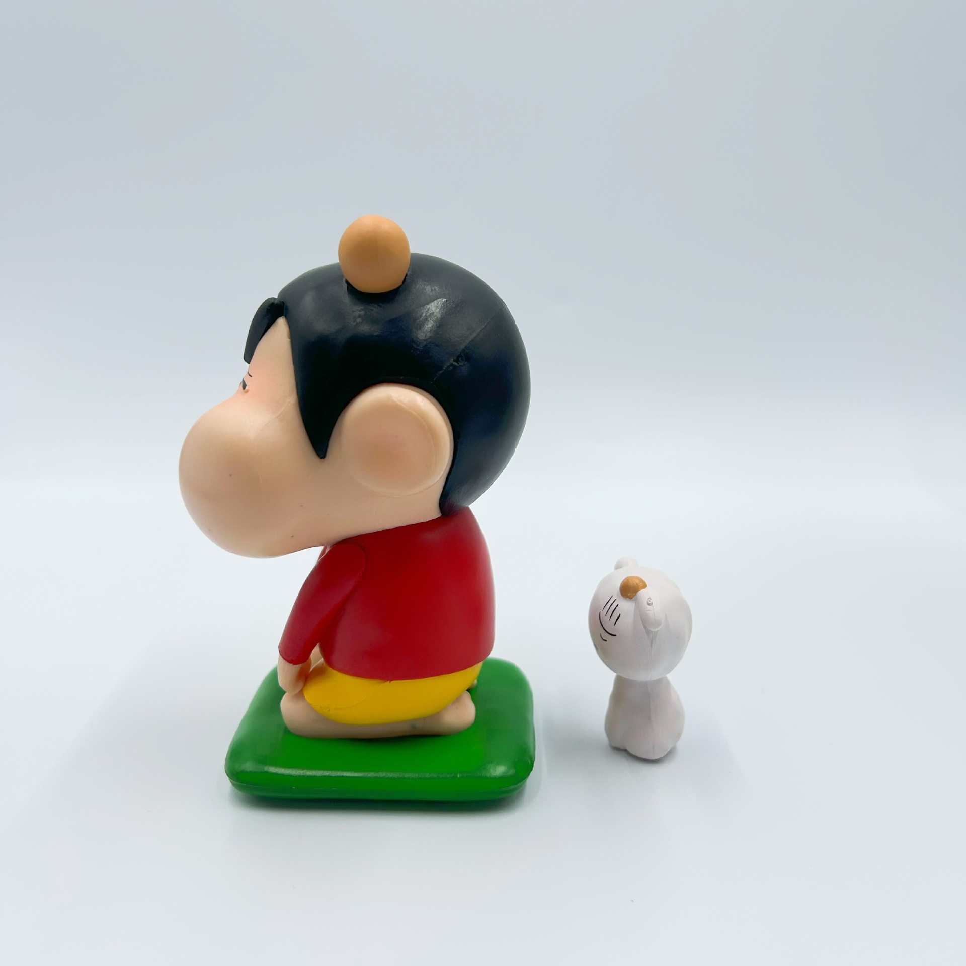 gk气嘟嘟小新小新13cm挨揍小新手办生日礼物摆件