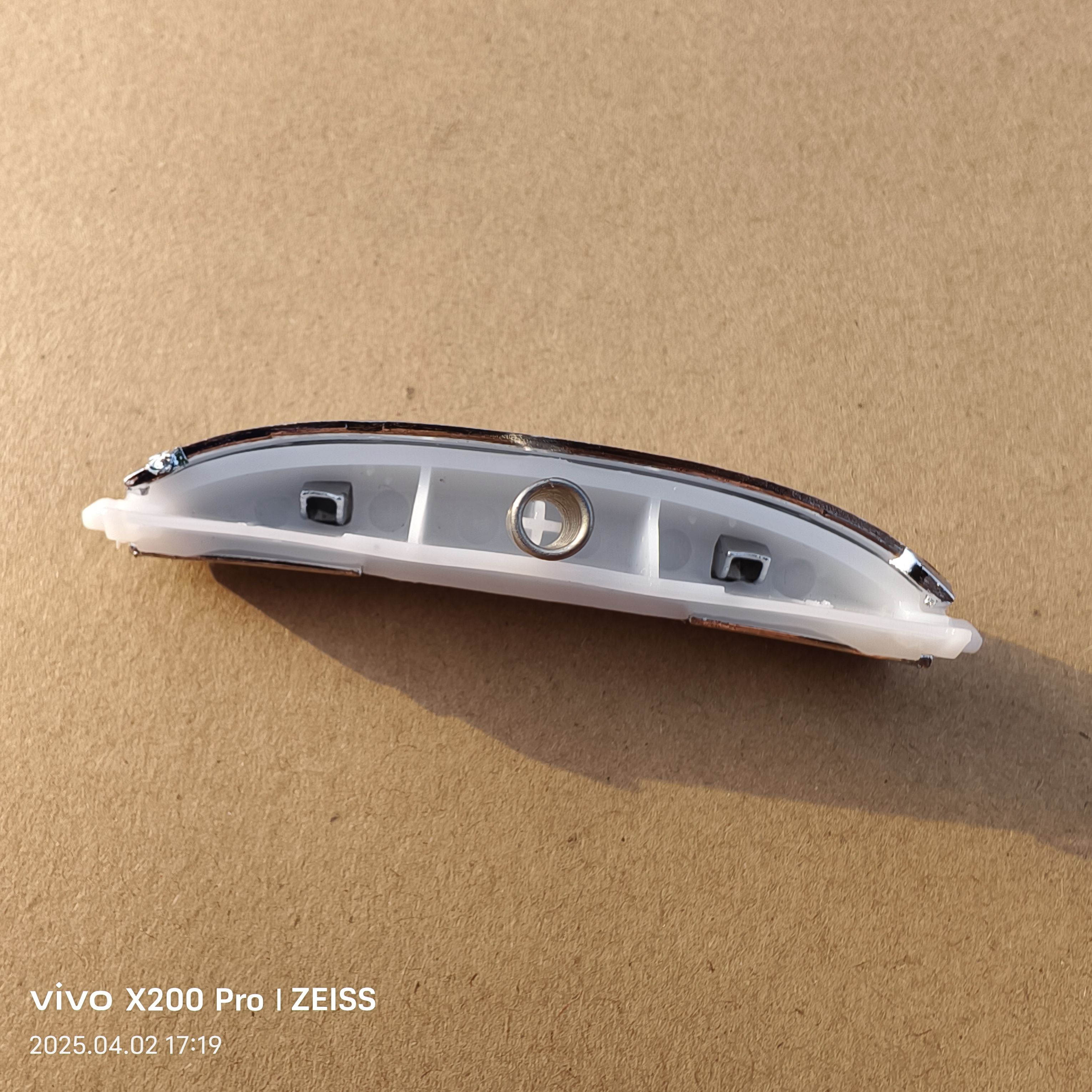 伊莱克斯电饭煲配件EGRC120上盖按键3升开盖按钮开关1000G按扣