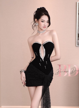 越南小众品牌BANDAGE 2025年夏季新款纹理感镂空飘带水钻抹胸裙