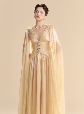 越南小众LINH PHUNG 2025年秋季新款复古欧洲风格金色礼服裙