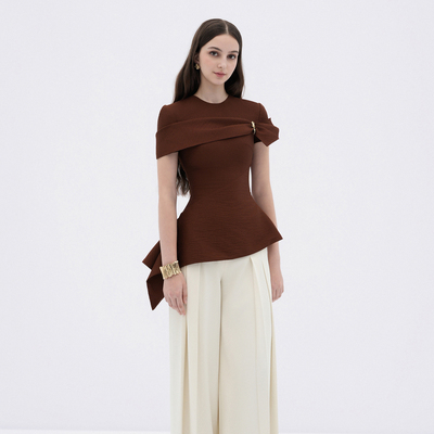 越南小众品牌DENIO 2025年夏季新款浓郁棕色上衣+休闲阔腿裤