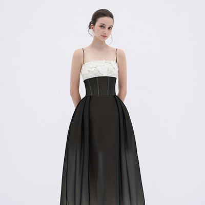 越南小众品牌DENIO 2025年夏季新款优雅黑白拼接高收腰吊带裙