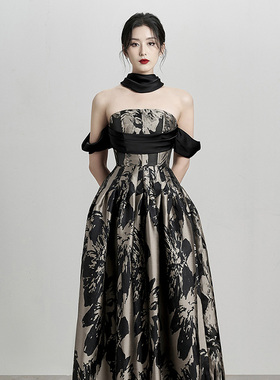 越南小众品牌DEJA VU 2026年夏季新款法式优雅艺术印花伞摆裙