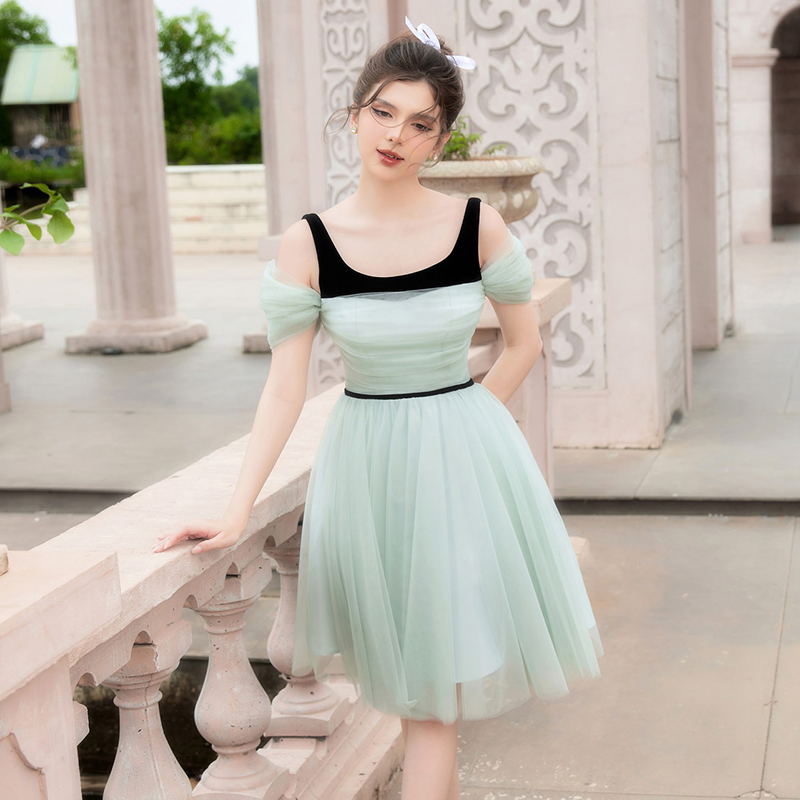 越南小众品牌MINT 2023年夏季新款薄荷绿撞色收腰吊带连衣裙