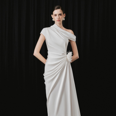 越南小众WHITEPLAN 2025年秋季新款白色柔软缎面轻礼服裙