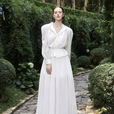 越南小众DARLING DIVA 2025年秋季新款温柔淑女白色收腰套装裙