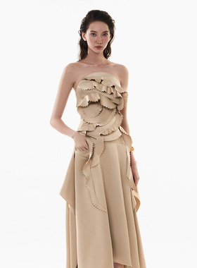 越南小众MUSTHAVE 2024夏季新款弧形落叶花边抹胸+同色系半裙