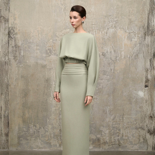 温润豆绿色高腰弹力套装 越南小众JADEITE 新款 2026年春季 裙