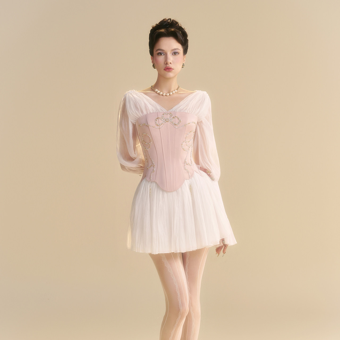 越南小众LINH PHUNG 2025年秋季新款甜美少女粉白拼接连衣裙