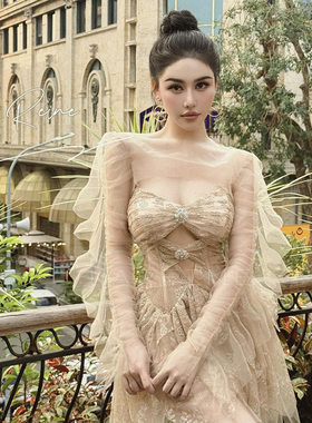 越南小众LA REINE 2025年春季新款精致纯欲杏色水钻薄纱连衣裙