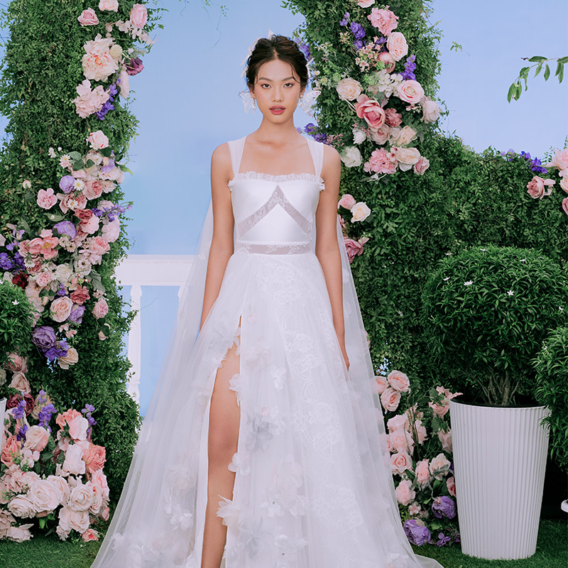 越南小众linhphung 2022夏季新款吊带收腰纯手工结婚礼服拖地长裙