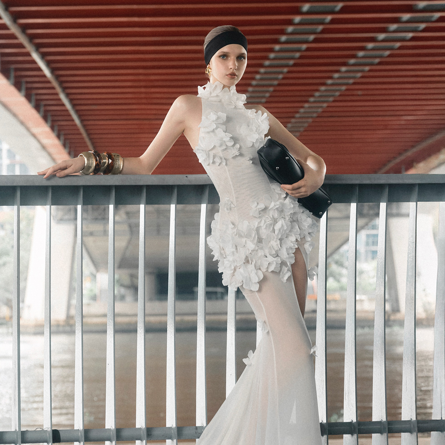 越南小众品牌MAEL 2025年夏季新款法式名流无袖花朵修身长裙