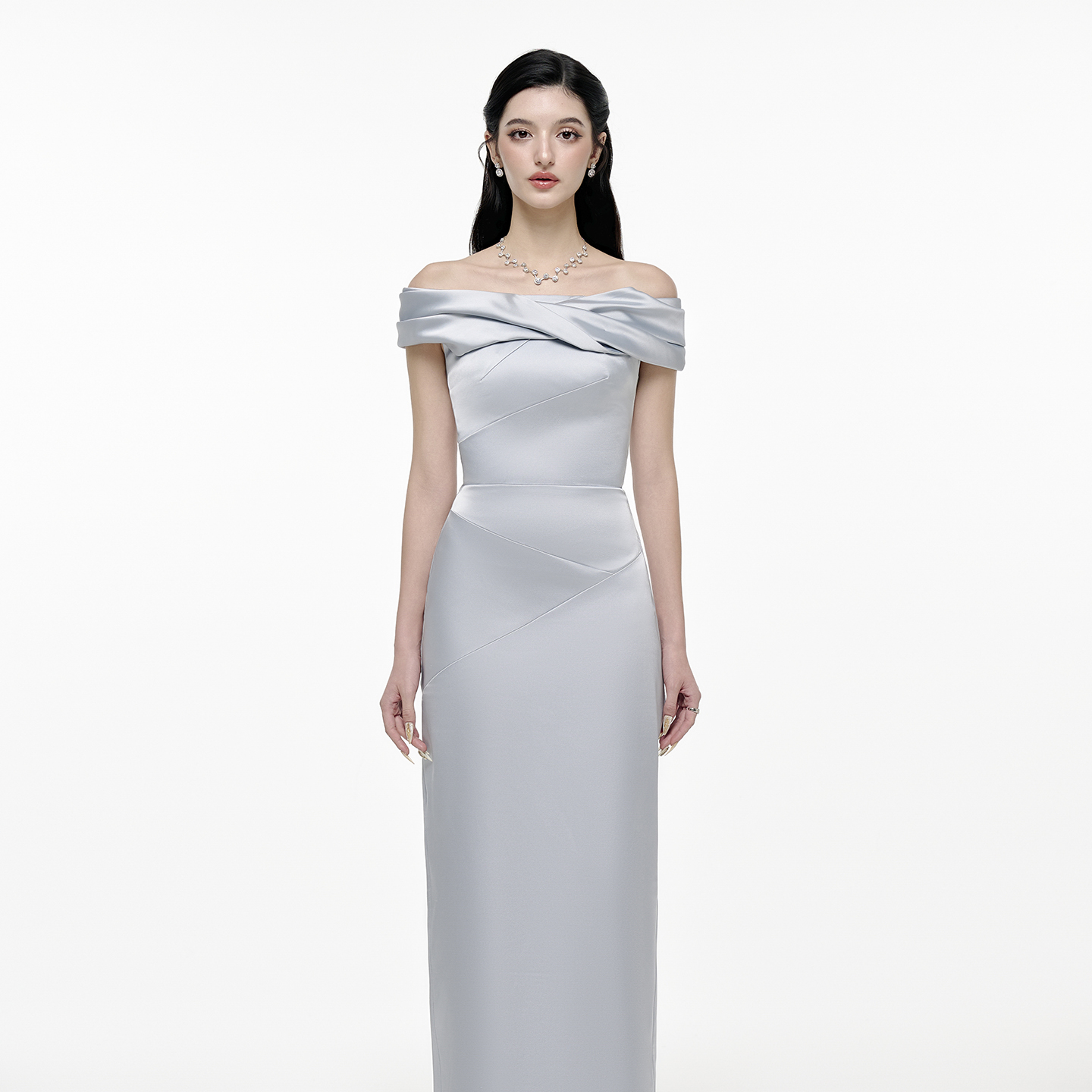 越南JOSEPHINE 2025年秋季新款温柔气质蓝色缎面一字肩长裙