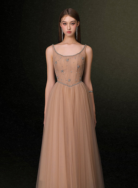 越南JOSEPHINE 2025年新年新款复古高级感卡其色水钻u领连衣裙