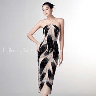 高级设计感挂脖修身 新款 连衣裙 2024年夏季 越南小众品牌LYLIA