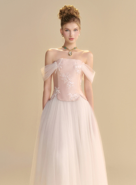 越南小众LINH PHUNG 2025年秋季新款粉色刺绣印花抹胸网纱裙