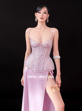 越南品牌PHUNG MINH LONG 2025年春季新款魅力粉紫色吊带裙