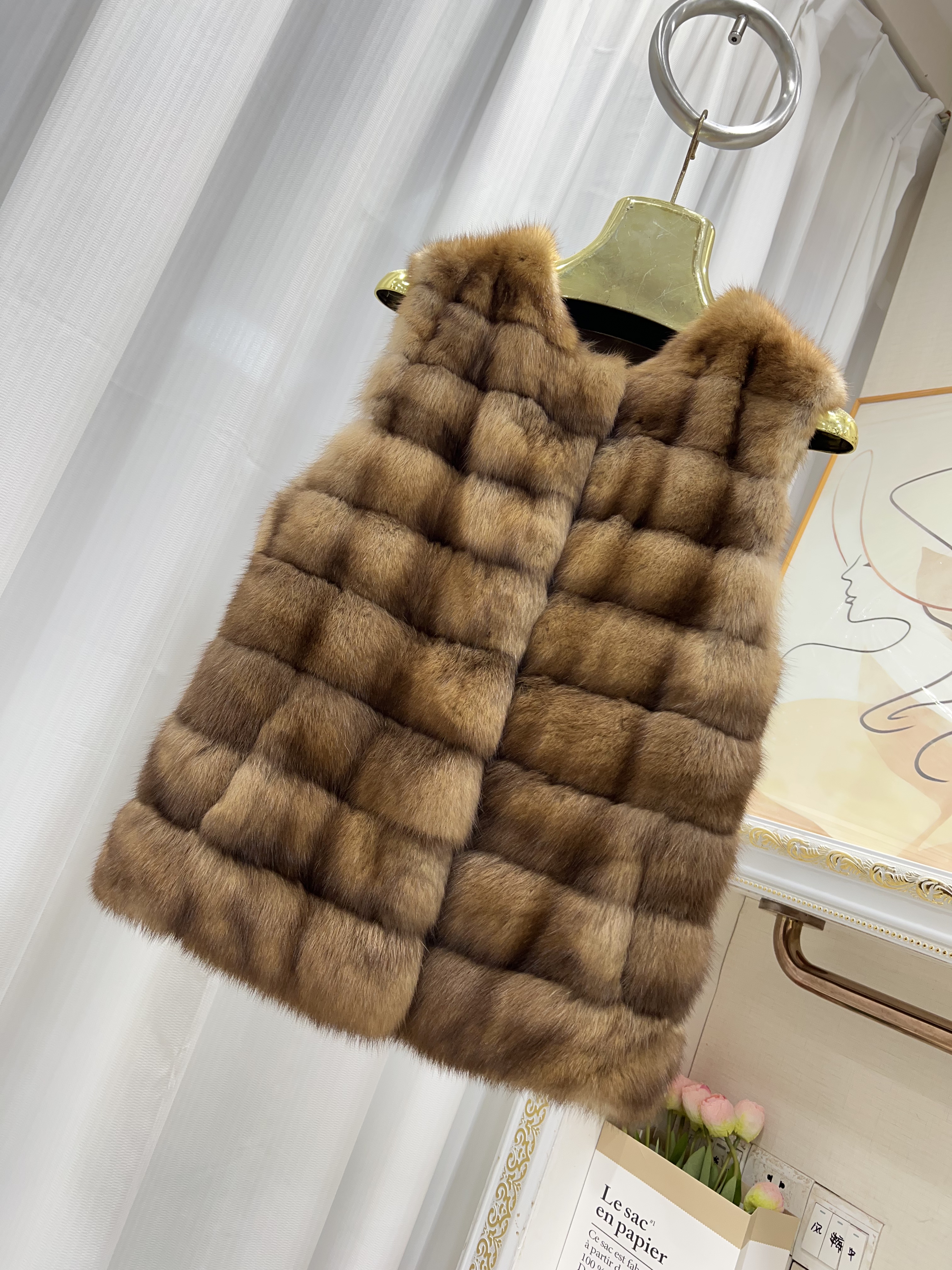 高品质简洁好搭圆领俄罗斯紫貂 紫紫横排马甲女