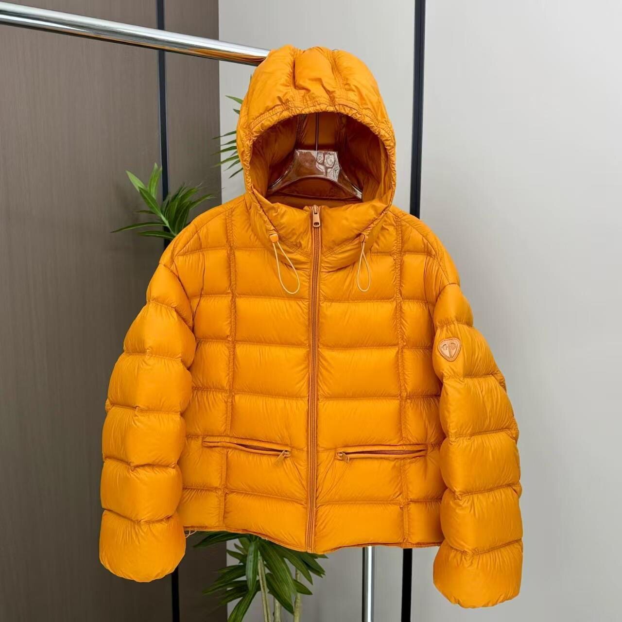 云朵排骨泡芙连帽短款保暖蓬蓬时尚百搭显瘦加厚棉服外套